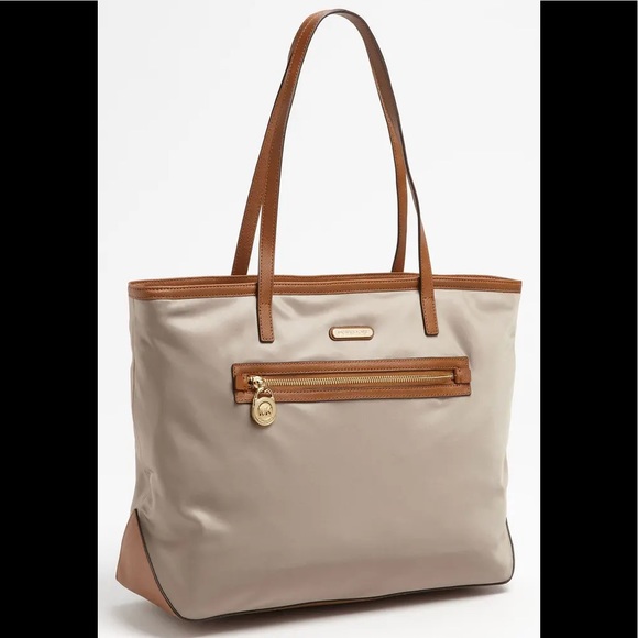Michael Kors Handbags - *SOLD* Michael Kors Tote Bag